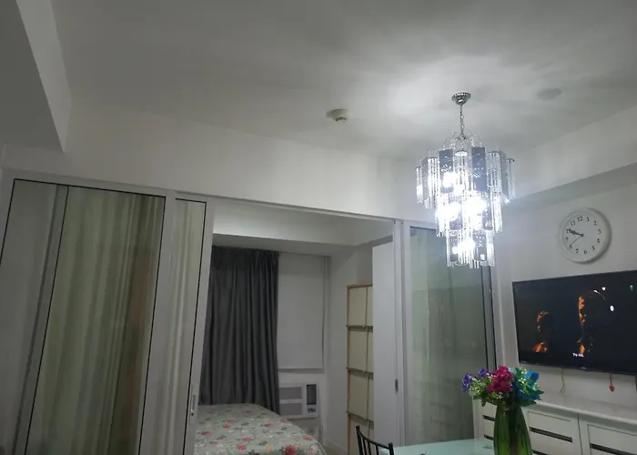 Azure Urban Staycation By Owner Only Hotel 2*